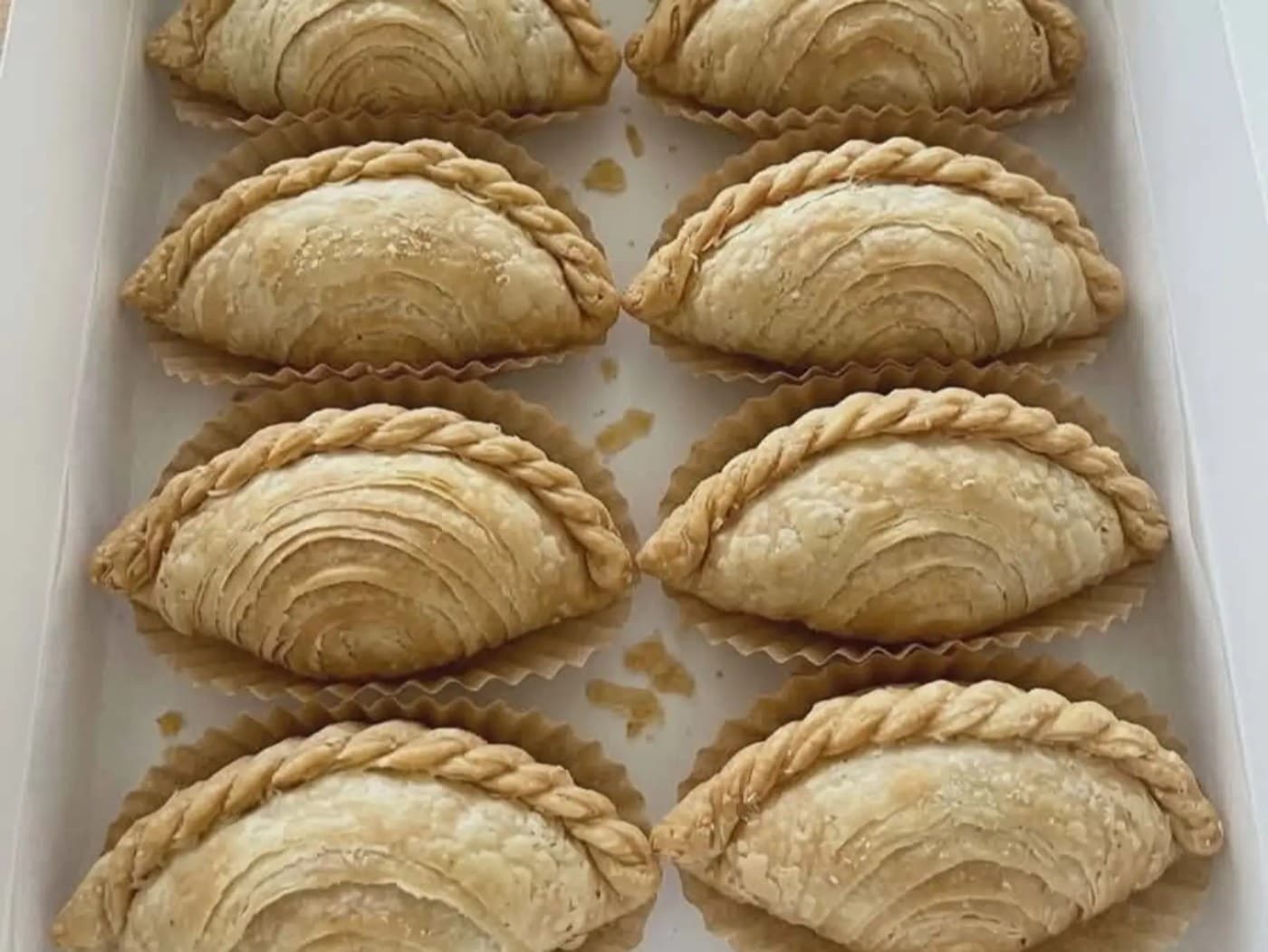 Box Of Empanada Puff (10 Pieces)