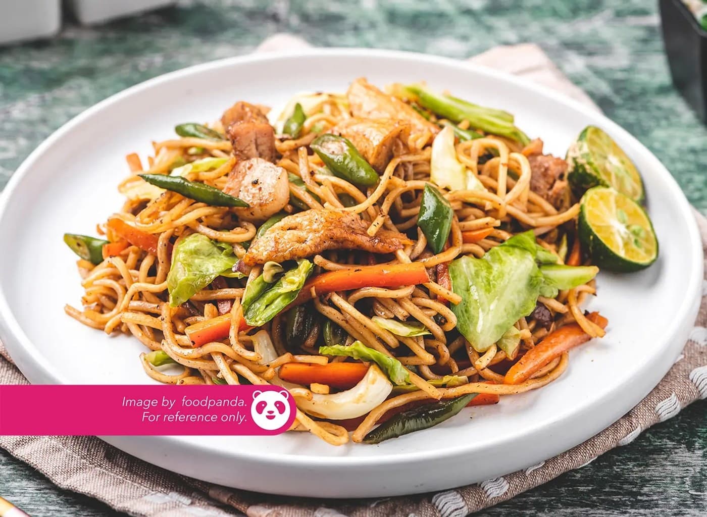 Canton Guisado Noodles