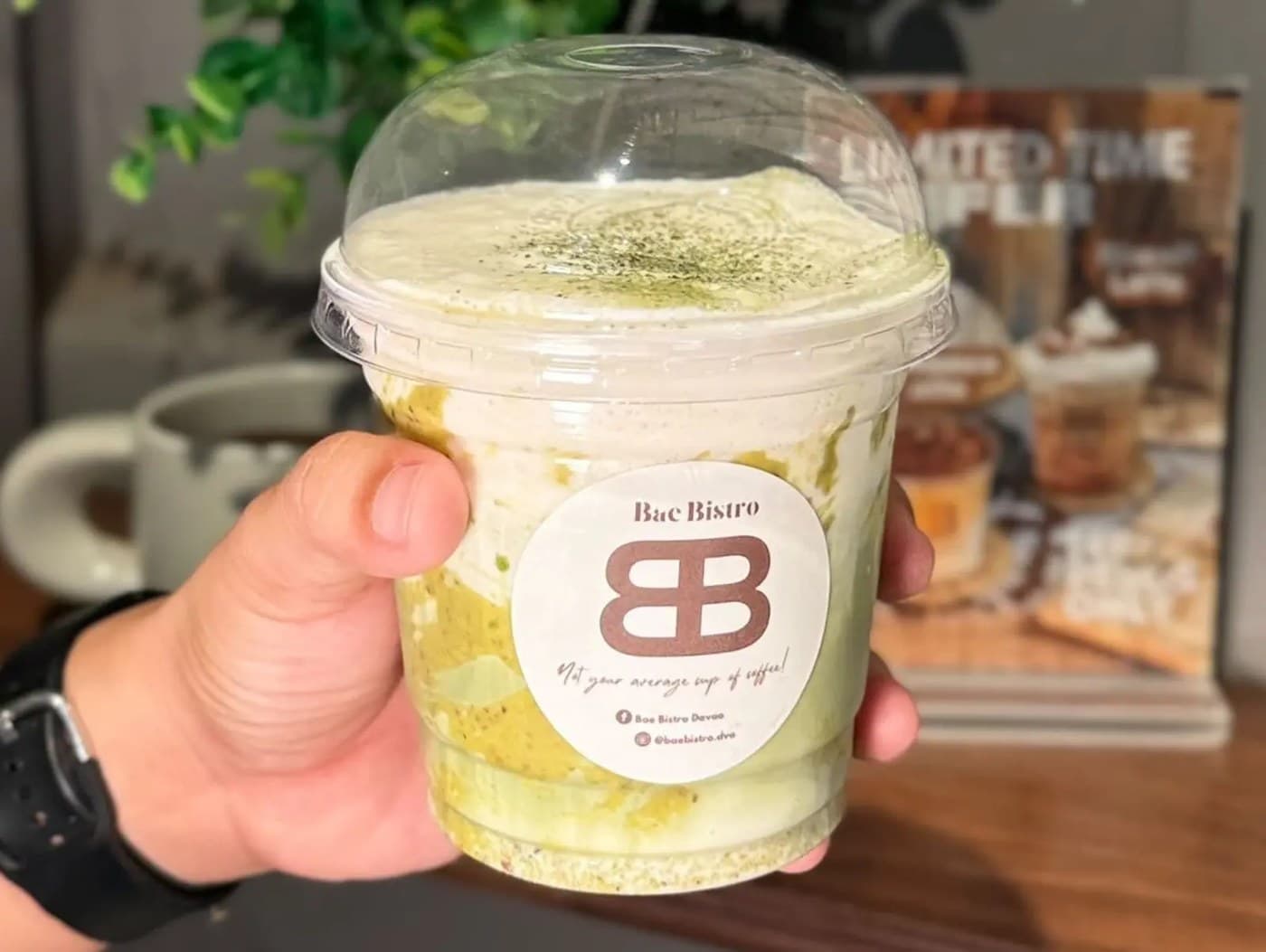 Iced Matcha Pistachio 12oz