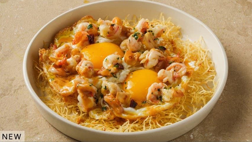 Huevos Rotos con Gambas