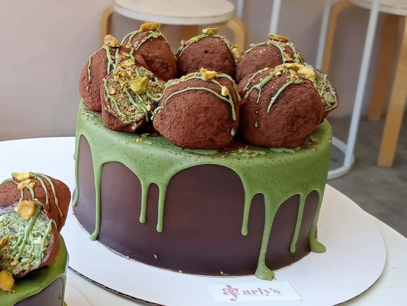 Dubai Chocolate Chewy Cake