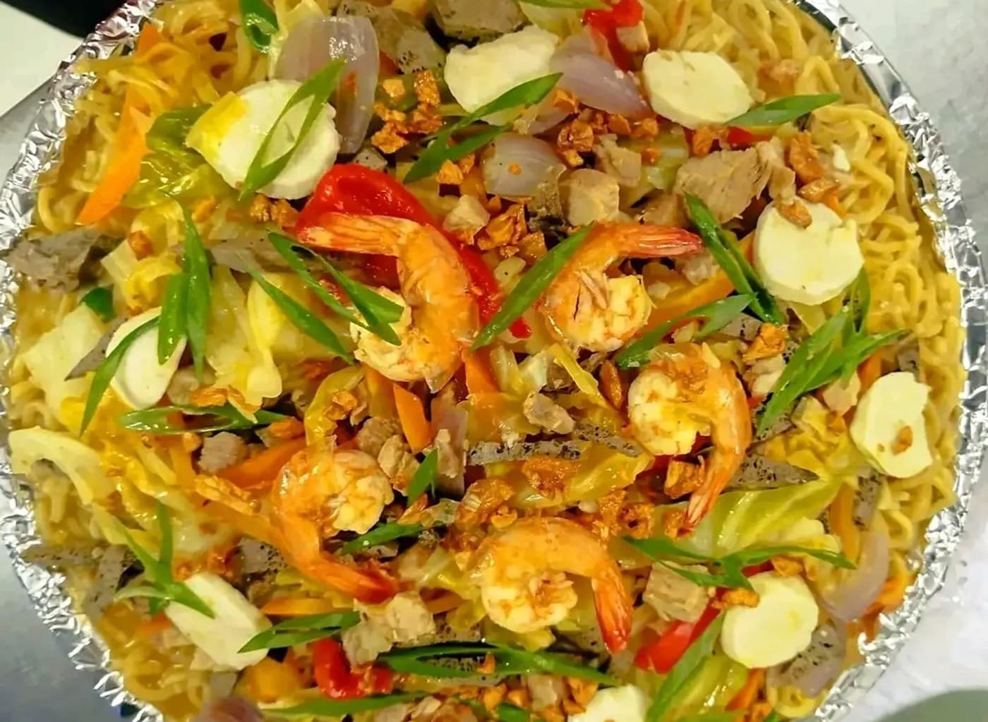BILA-O PANCIT CANTON 12" (Good For 8)