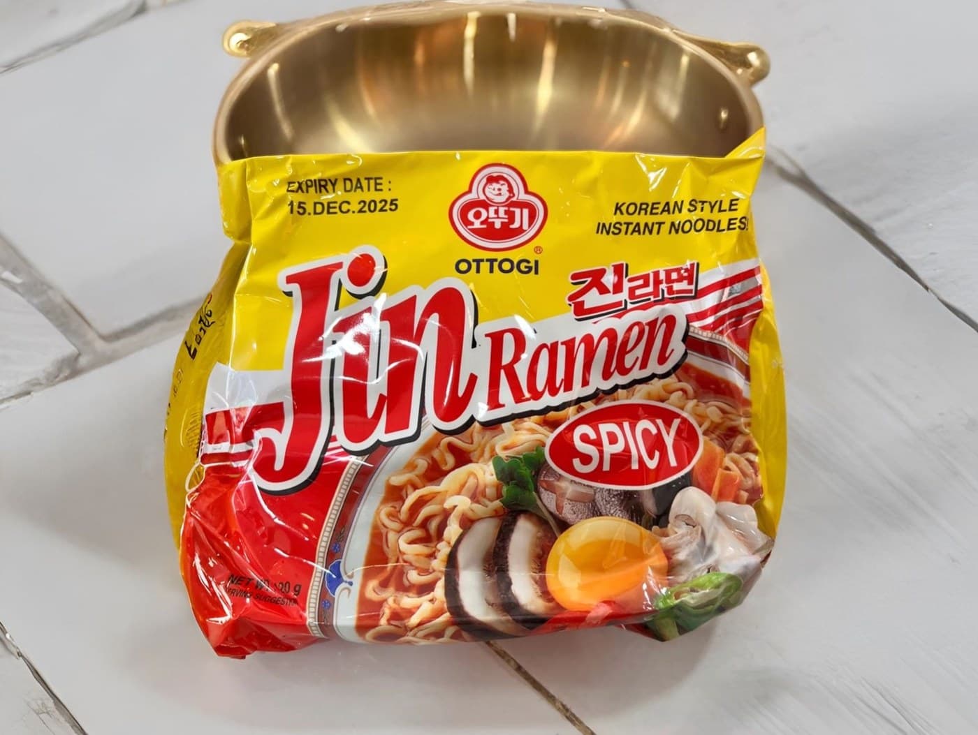 Jin Ramen Spicy