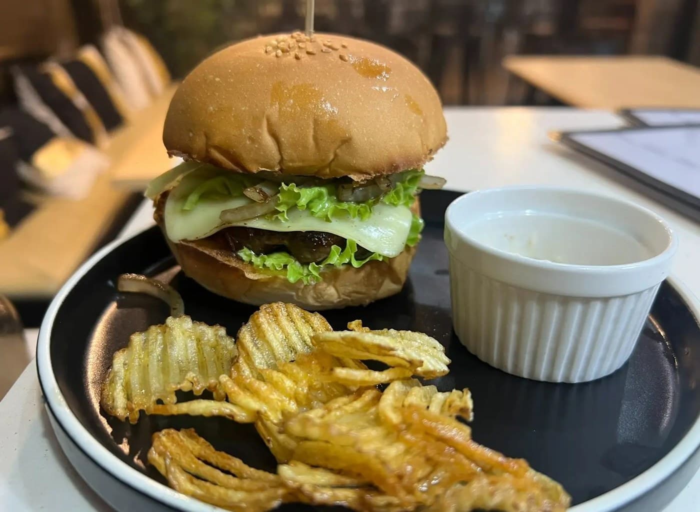 Round House Burger