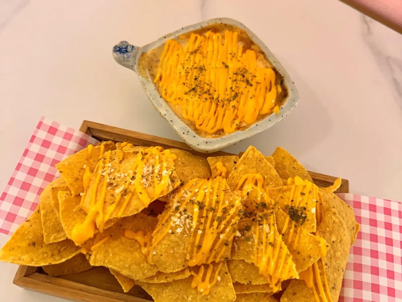 Cheesy Nachos