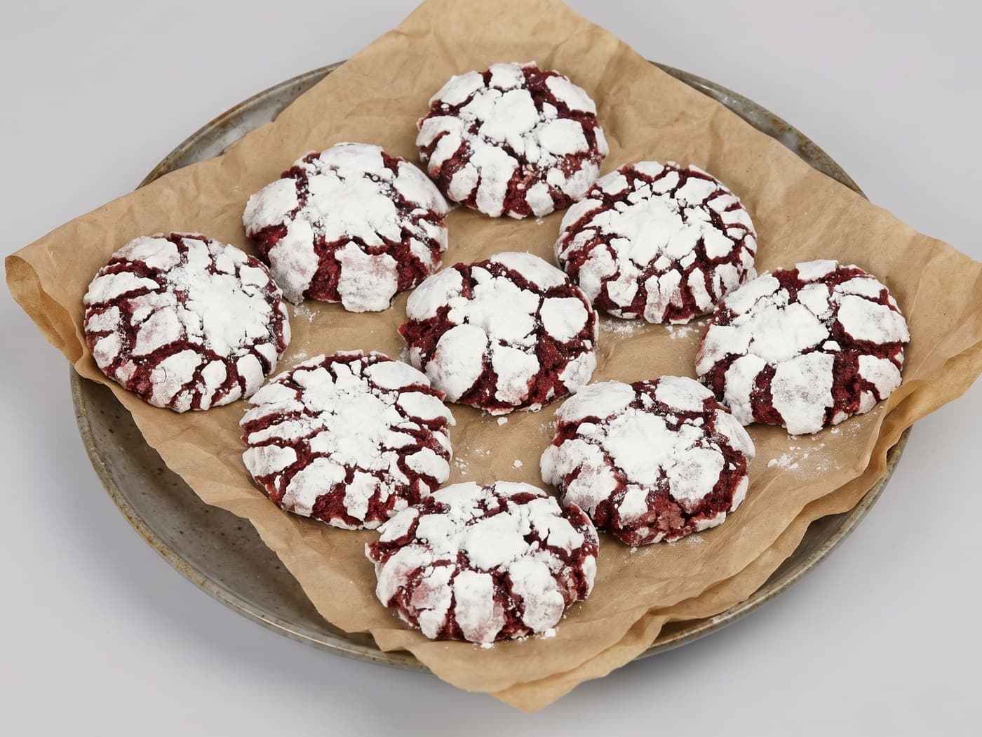 Red Velvet Crinkles Tub