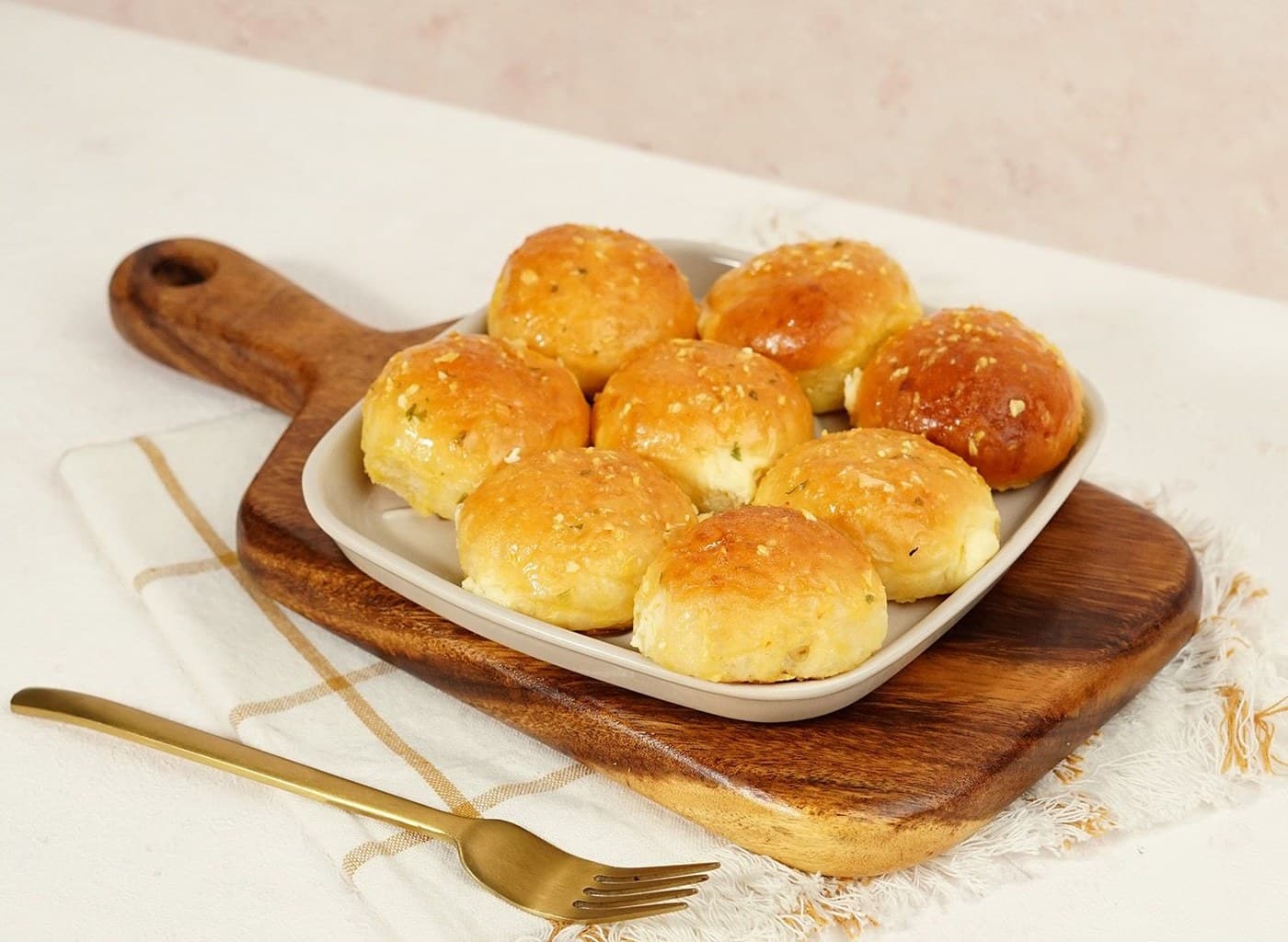 Cream Cheese Garlic Bites