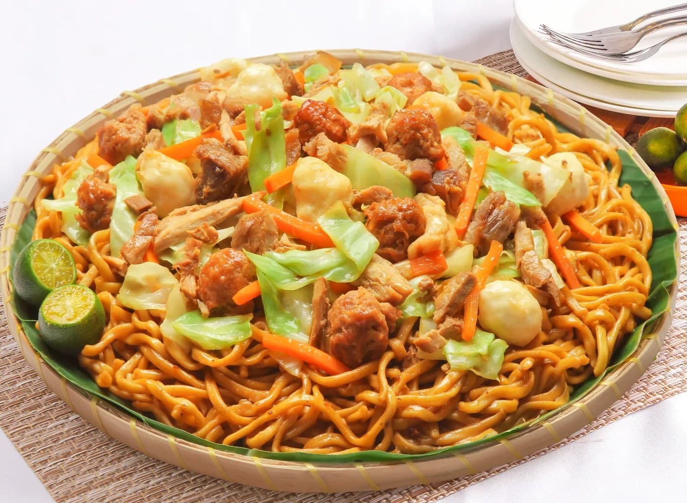 Pancit Guisado Bilao