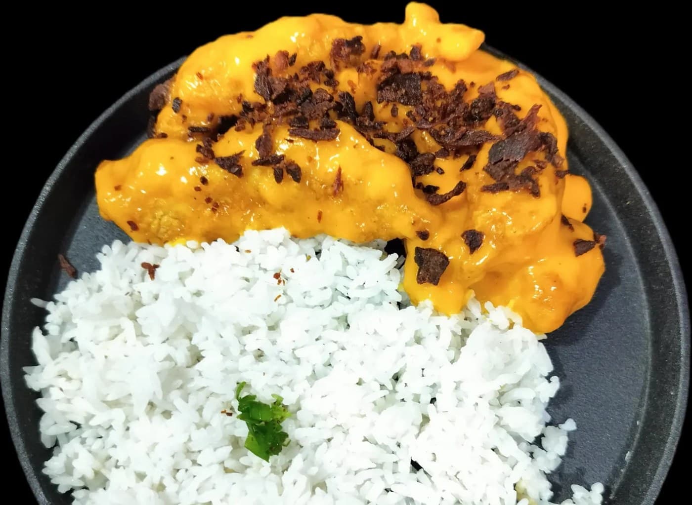 Boneless Cheesy Bacon Chicken — Homes.ph Restaurant