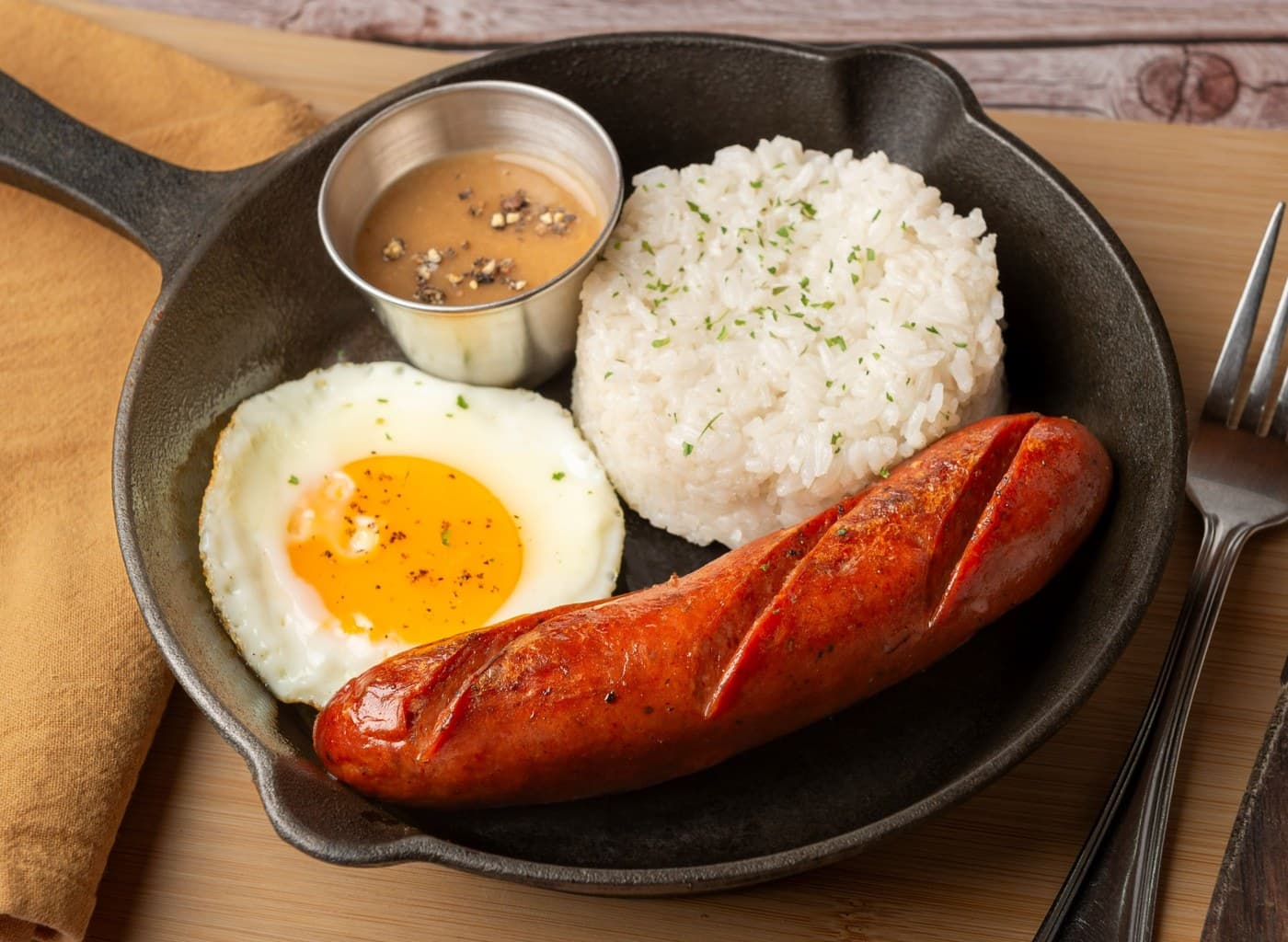 Hungarian Sausage with Egg