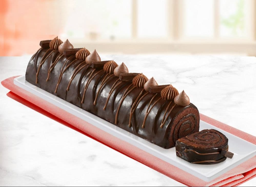 Triple Chocolate Roll (Full)
