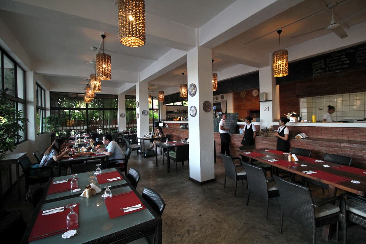 Giuseppe Pizzeria and Sicilian Roast - Panglao