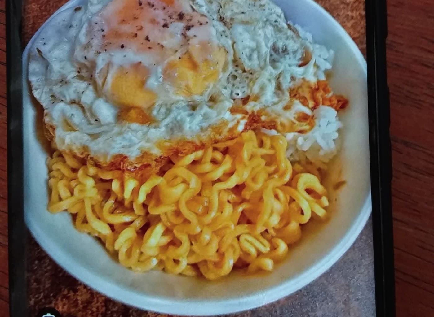 Pancit Canton And Egg
