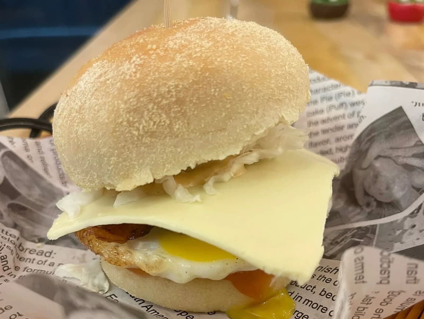 Egg muffin with cheese