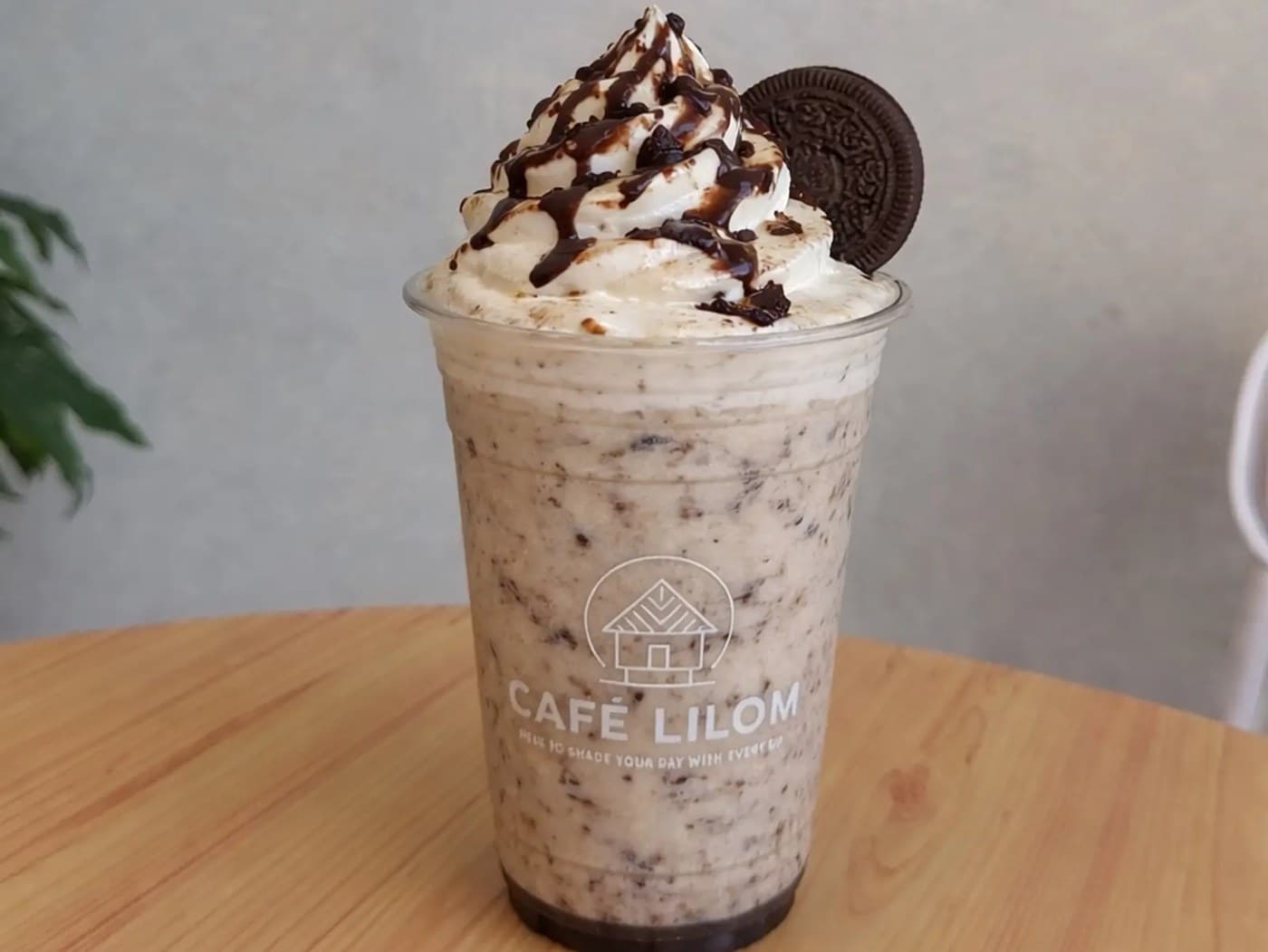 Cookies & Cream Frappe