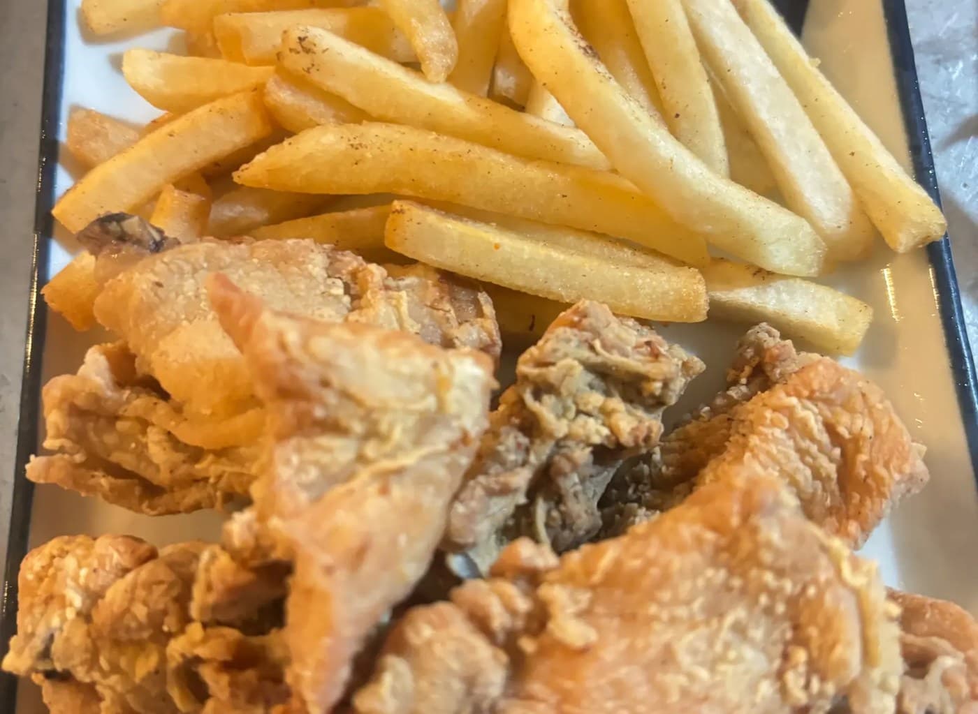 Yaka's Chicken & Fries