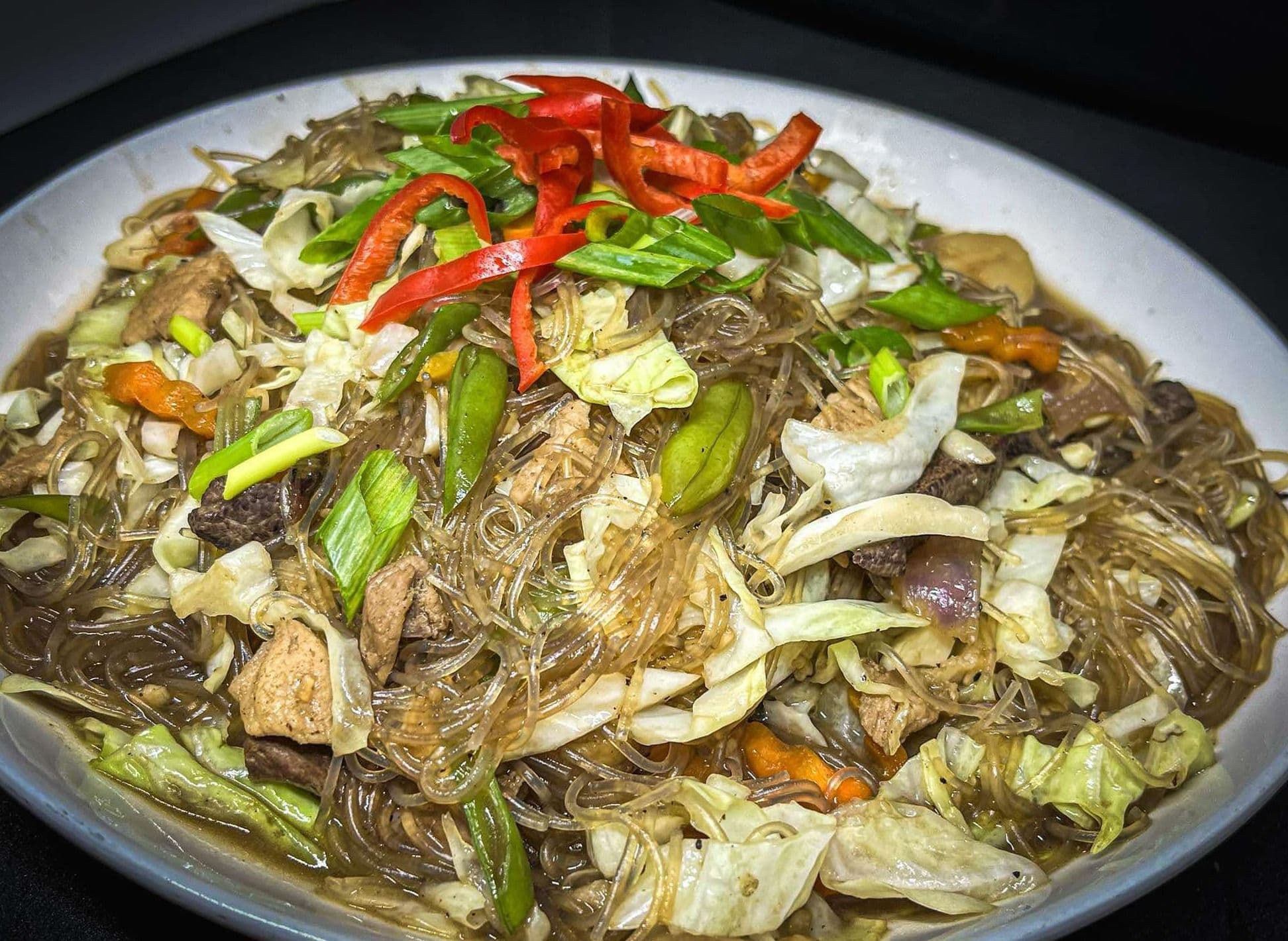 Sotanghon Guisado