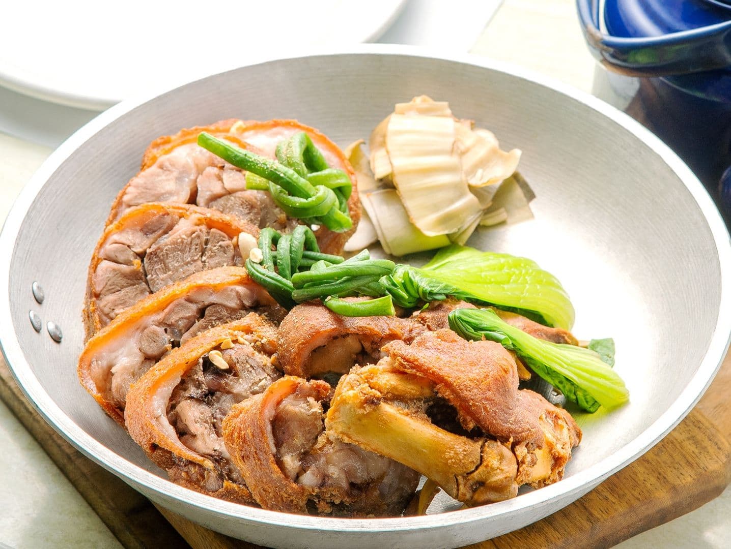 Boneless Crispy Pata