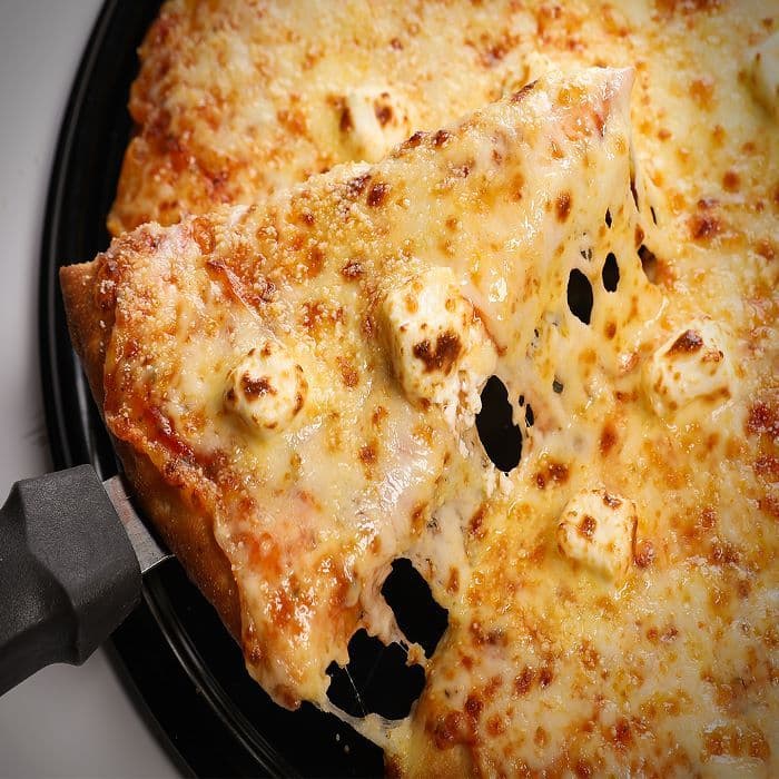 9" Quattro Queso Overload