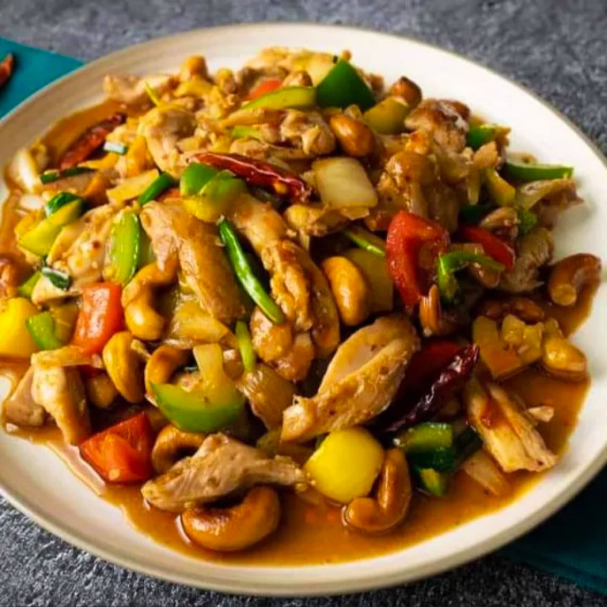 AJ Cantonese Chicken Fillet with Cashew Nuts Stir Fry in Oyster Sauce