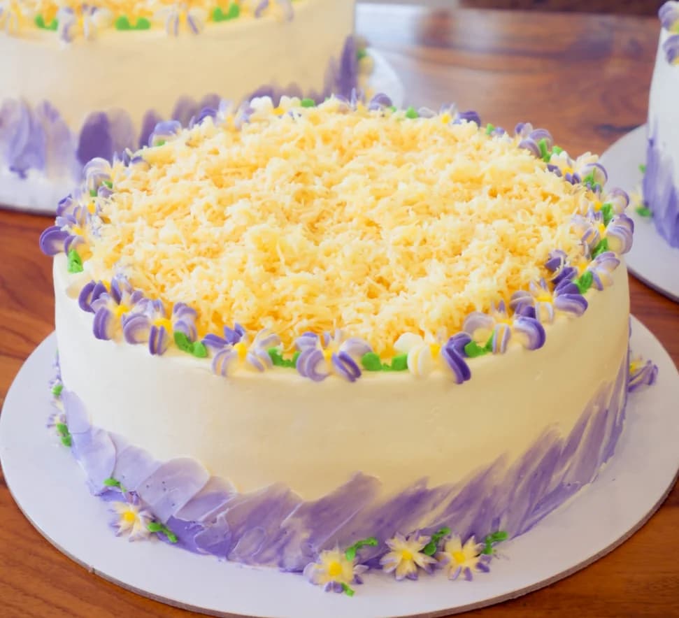Ube-Yema with Queso Cake 8"