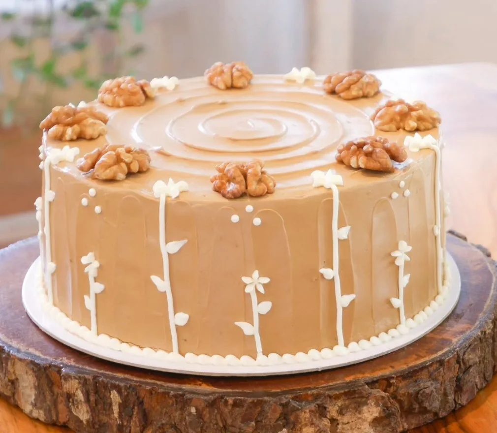 Coffee Walnut Cake 8"